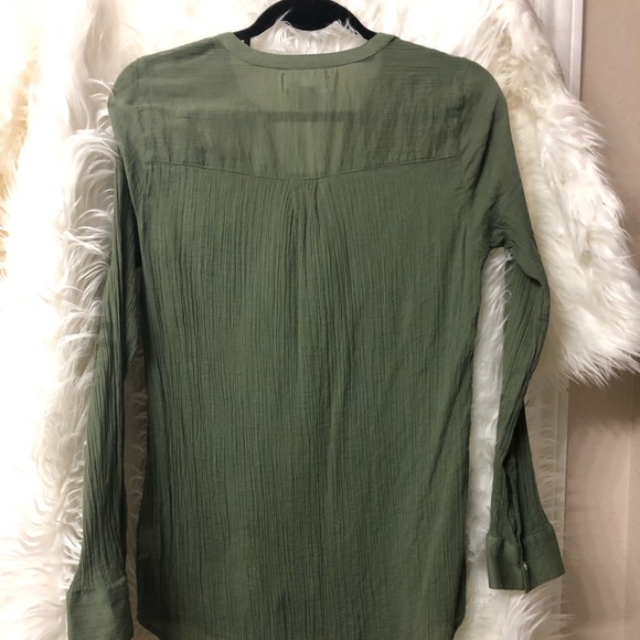Gap long sleeve blouse Olive used - Picture 3 of 3